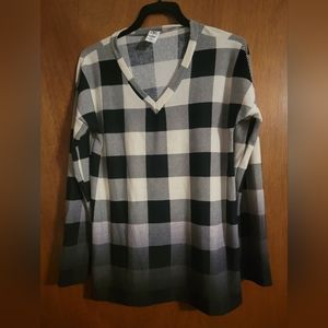 New Sew in Love Plaid top. Medium